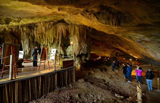 Tien Ong Cave